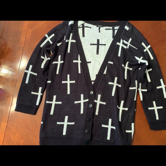 Nollie Sweaters - Cross Cardigan